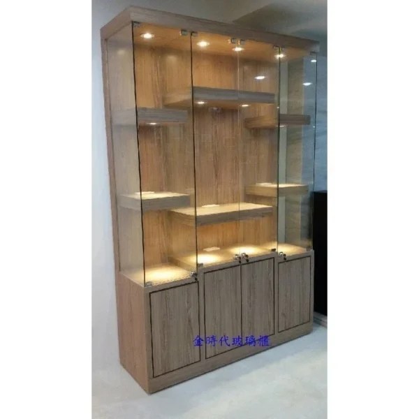 tw-11134201-7r98z-lw5v4bju4m6w75.webp 02-訂製精品展示櫃