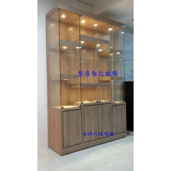 tw-11134201-7r992-lw5v4b1suzyyba.webp 02-訂製精品展示櫃