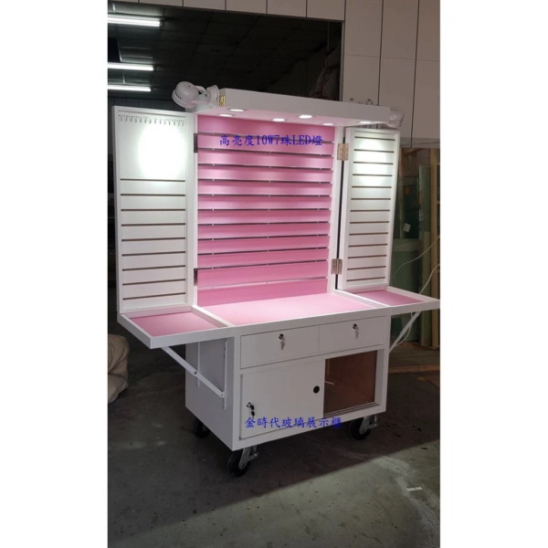 tw-11134201-7r98o-lw5v2ozxt9n00d.webp 08-高亮度LED多功能飾品車台