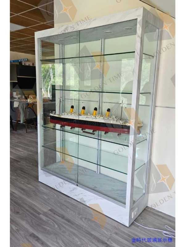 06-訂製重柱型特殊加長版LED樂高櫃