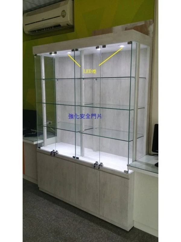 05-高亮度5尺LED精品展示櫃