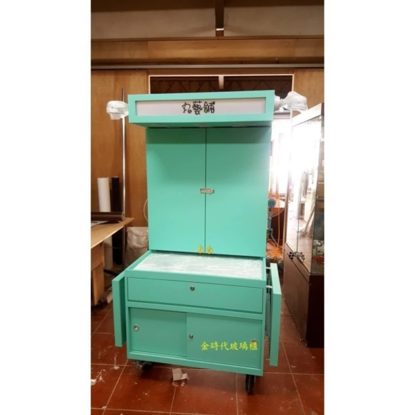 tw-11134201-7r98w-lw5v4jccq41te6.webp 04-多功能高亮度LED飾品車