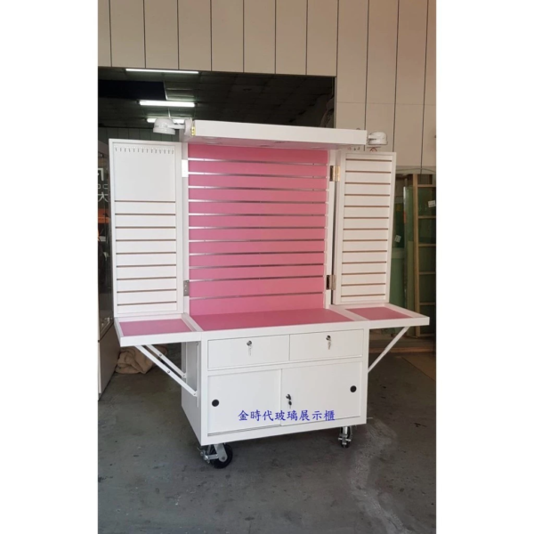 tw-11134201-7r98x-lw5v2pjd0ua9fd.webp 08-高亮度LED多功能飾品車台