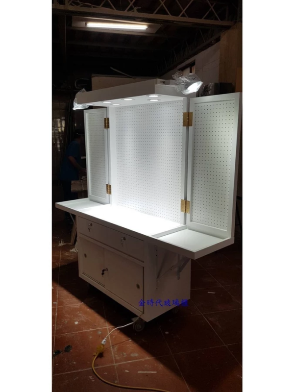 09-高亮度洞洞板飾品車