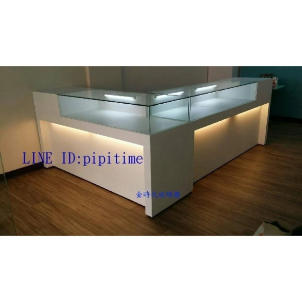 tw-11134201-7r992-lw5v44qa3xxx01@resize_w900_nl.webp 11-訂製多功能抽盤式精品櫃