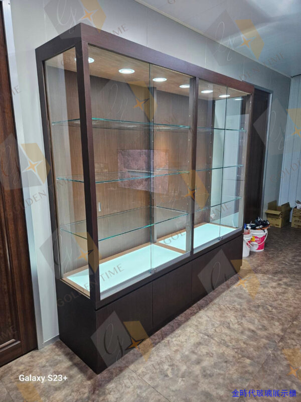 11-全分離式現場組裝訂製展示櫃