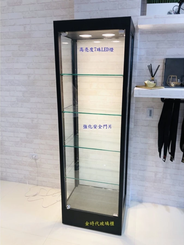 18-強化門片+高亮度LED展示櫃