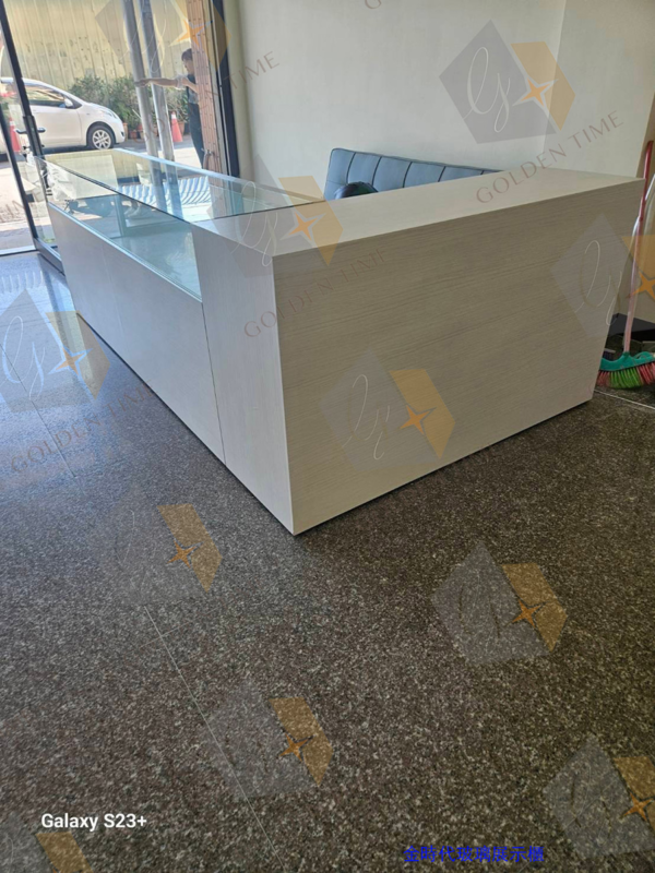 14-手機珠寶手錶展示櫃