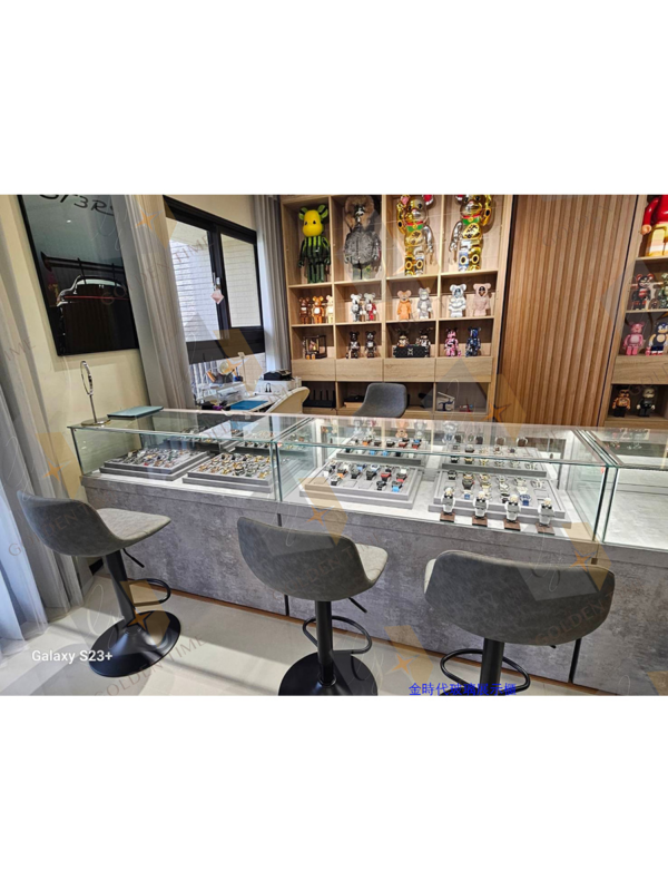 21-手機珠寶手錶展示櫃