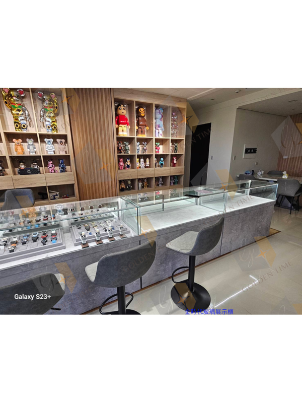 21-手機珠寶手錶展示櫃