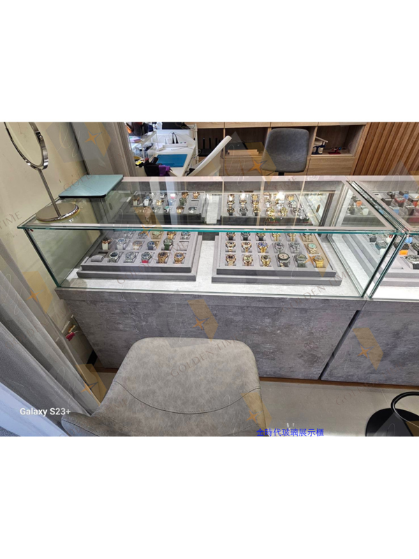21-手機珠寶手錶展示櫃