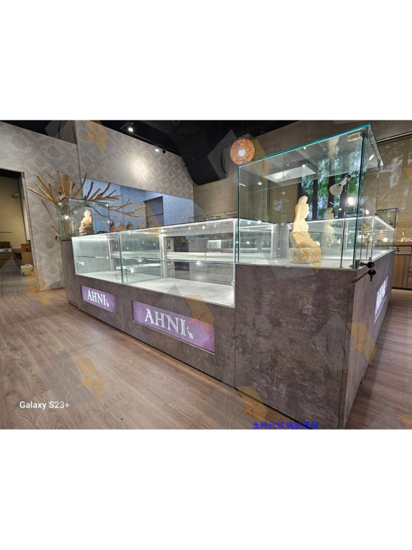 22-手機珠寶手錶展示櫃