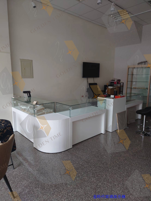 38-手機珠寶手錶展示櫃