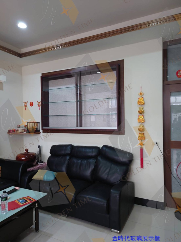 05-懸吊式展示櫃